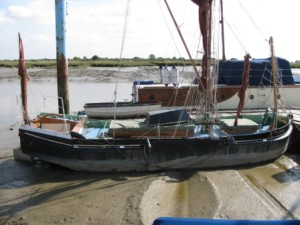 IMG_7148 teeny barge-yacht Hope - comp